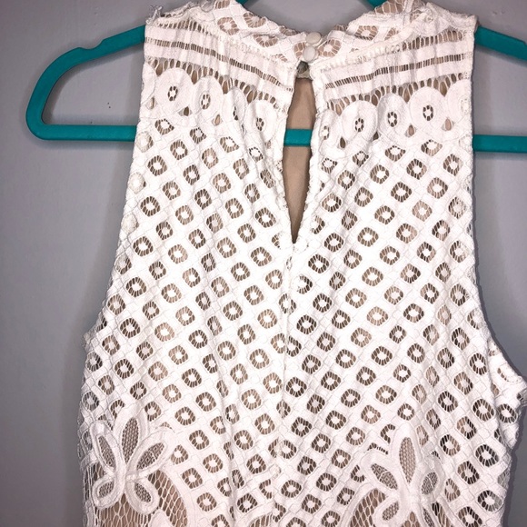 White/ Cream Lace Crop Top - Picture 4 of 7